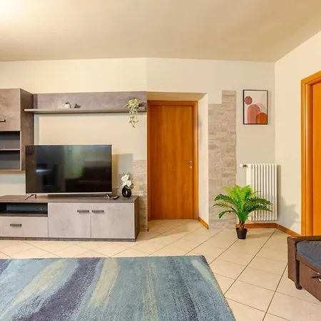 And Mountain Comfort Flat Apartment Lecco